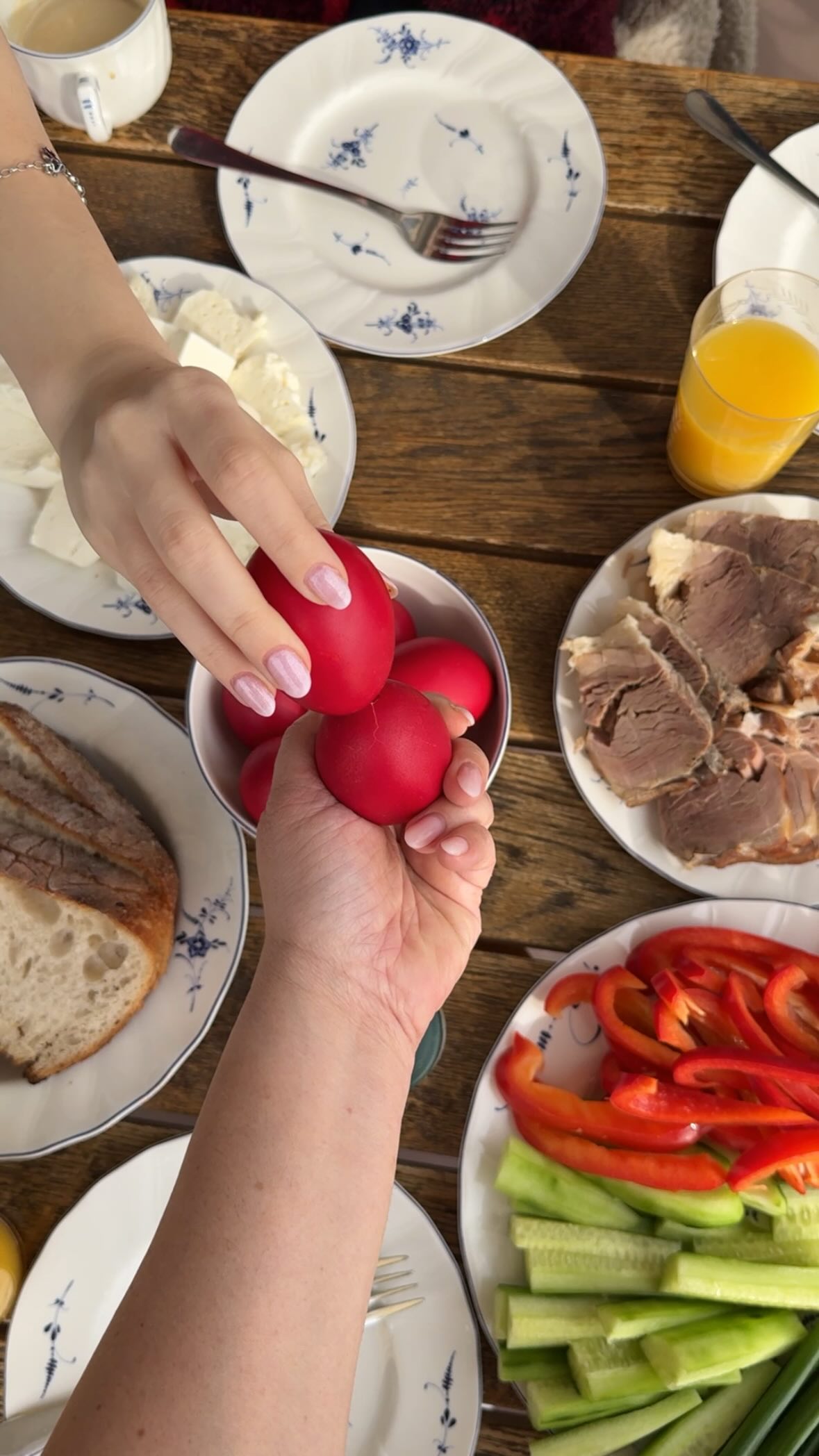 Am fost responsabil de micul dejun de Paște și am vrut să fie exact așa cum trebuie: simplu și gustos. 🤍 Paște Fericit!#paste #pastefericit #micdejun #romania #traditie