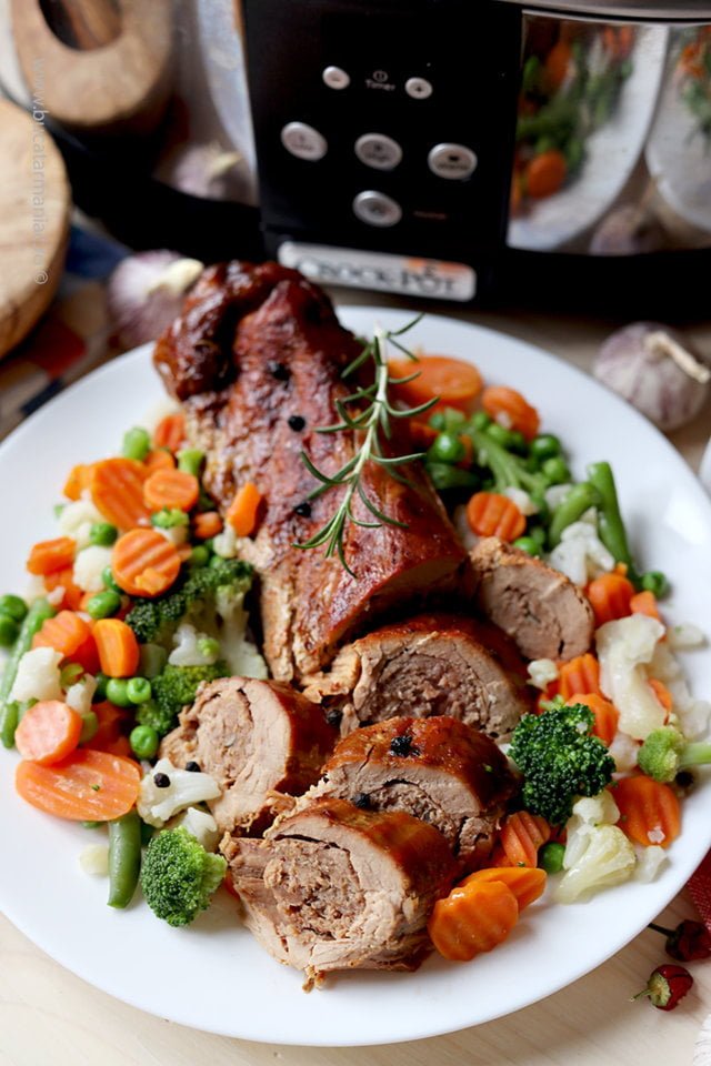 musch de porc umplut cu carnati