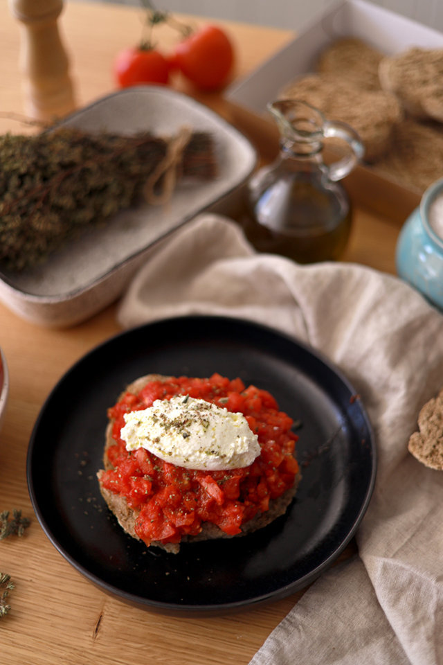 Dakos- gustare cretană