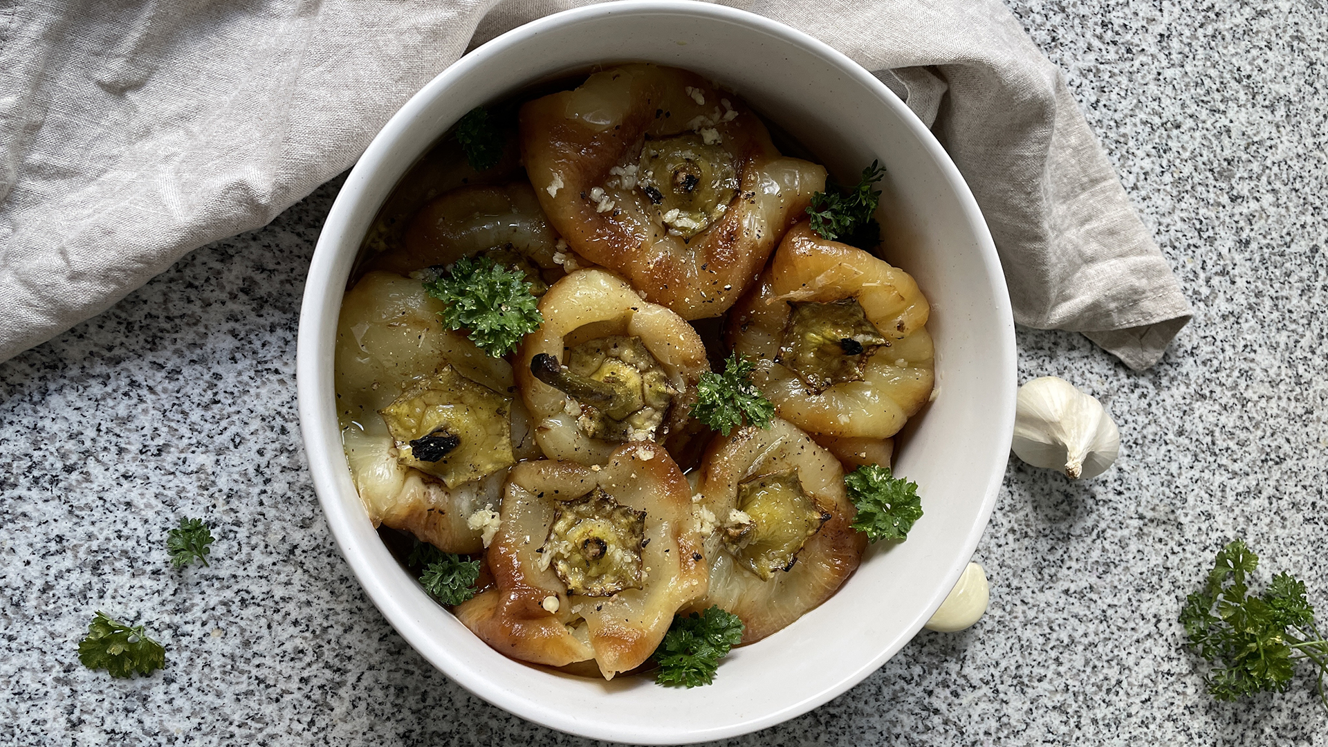 Salată de ardei copți