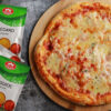 Pizza Quattro Formaggi făcută acasă – rețeta autentică de pizza cu patru brânzeturi, blat crocant și topping cremos