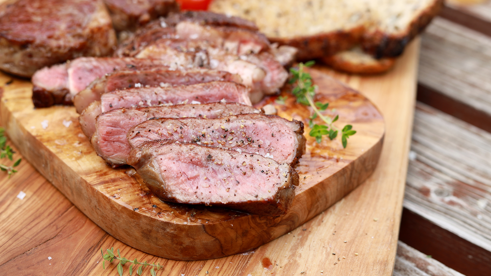 ribeye la tigaie gatit pe plita - Gatesc afara 30 de zile ziua 16