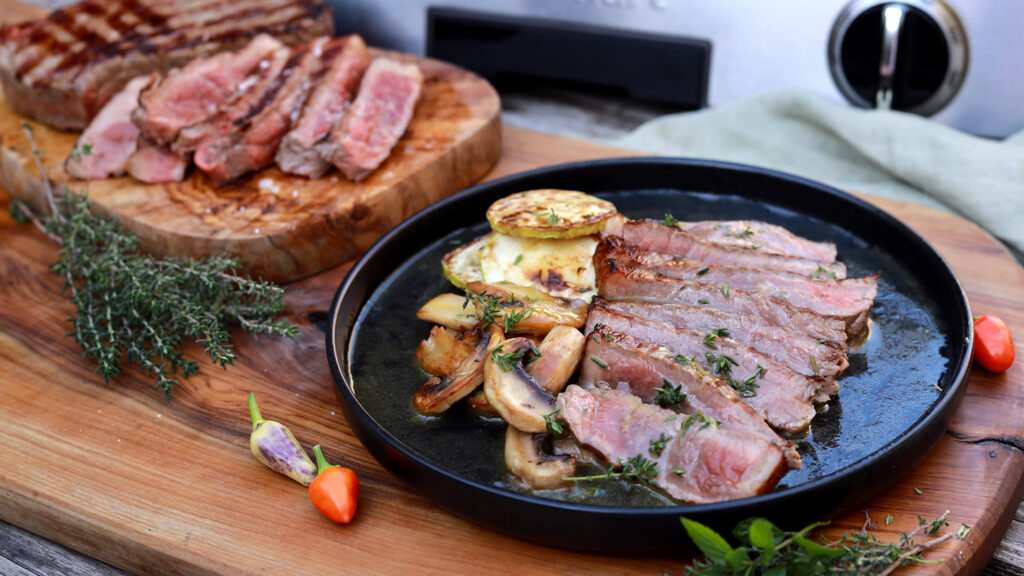 steak cu legume la gratar - antricot vita angus cu dovlecei si ciuperci -sos rapid pentru gratar