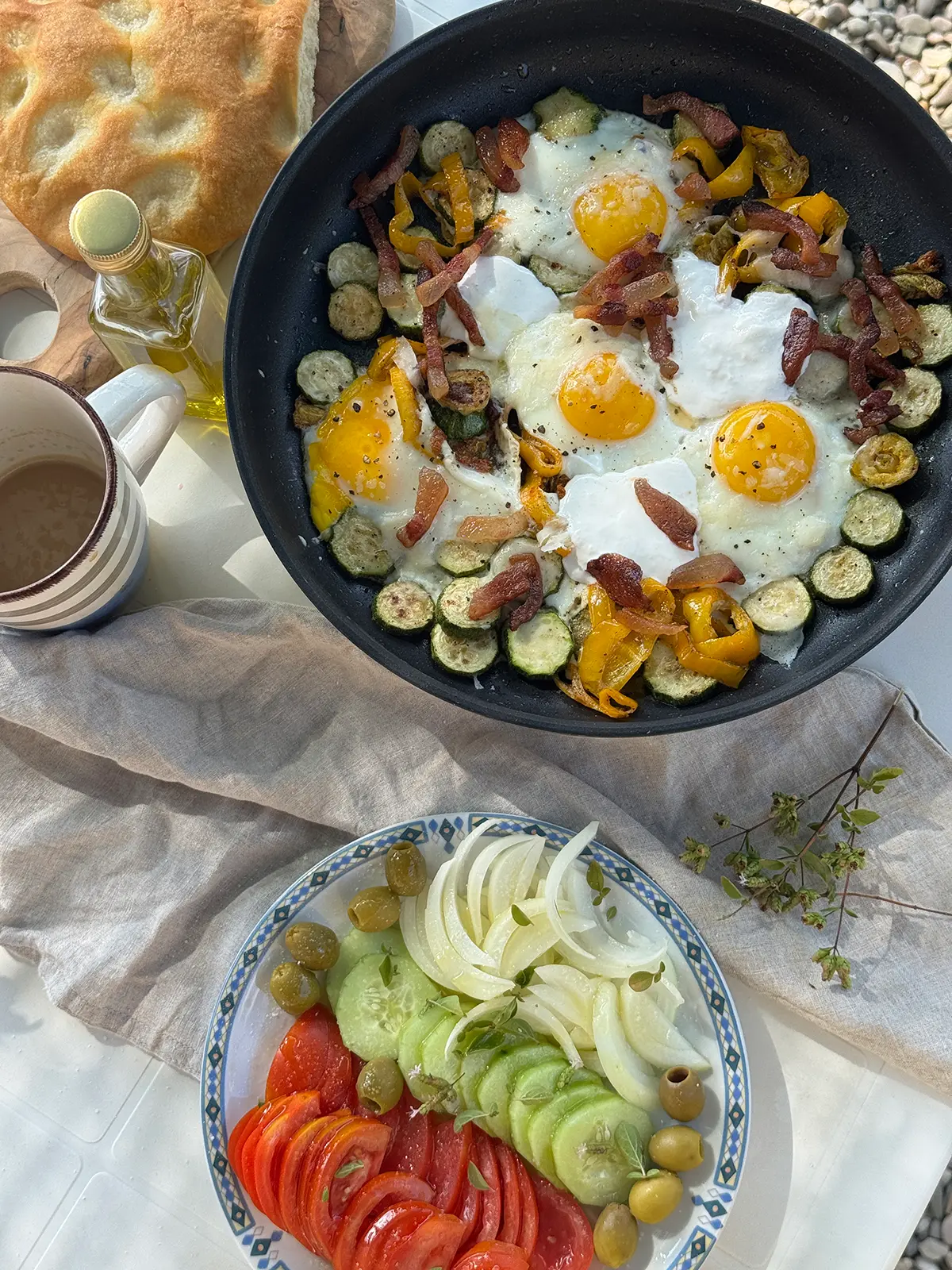 Ouă toscane cu guanciale şi burrata – mic dejun italian