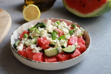 Salată cu pepene roșu și feta
